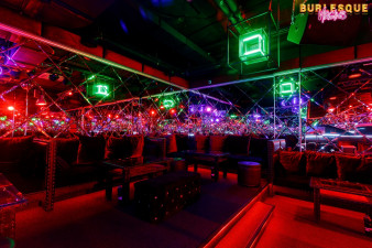 ������ ���� Burlesque ������