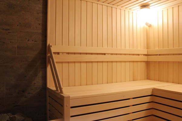 ���-���� ���� ���� �16