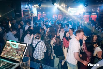 Ночной клуб Neon Киров