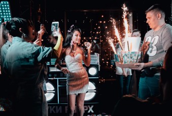 Ночной клуб Руки ВВерх! Тольятти фото №6