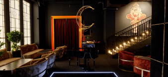 ������ ���� Red Bar&karaoke �������  ������������