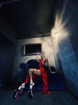 Ночной клуб Dolls Men's Кемерово фото №2